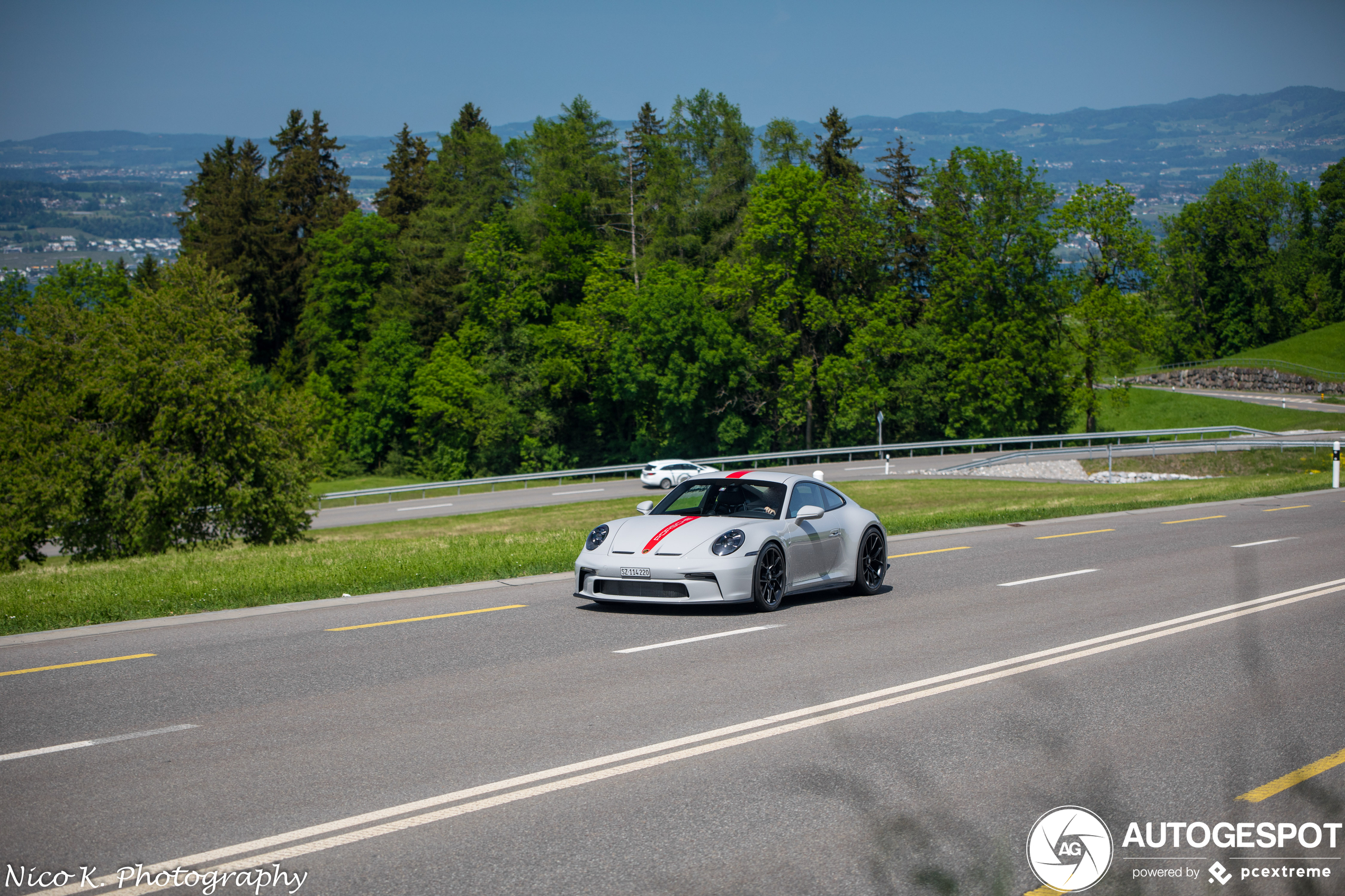 Porsche 992 GT3 Touring