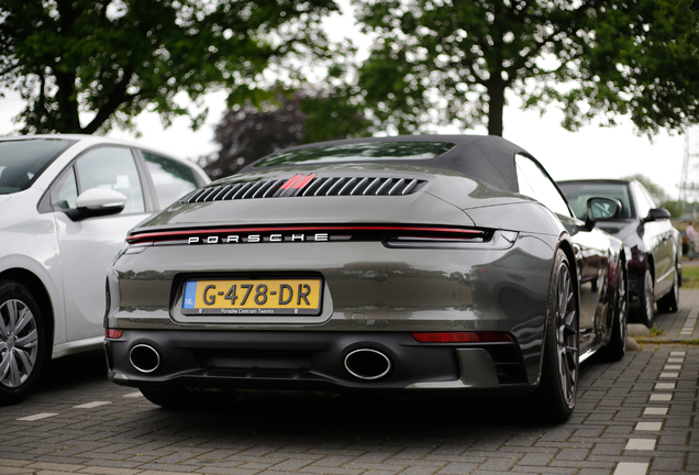 Porsche 992 Carrera 4S Cabriolet