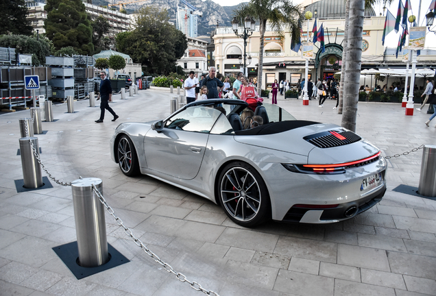 Porsche 992 Carrera 4S Cabriolet