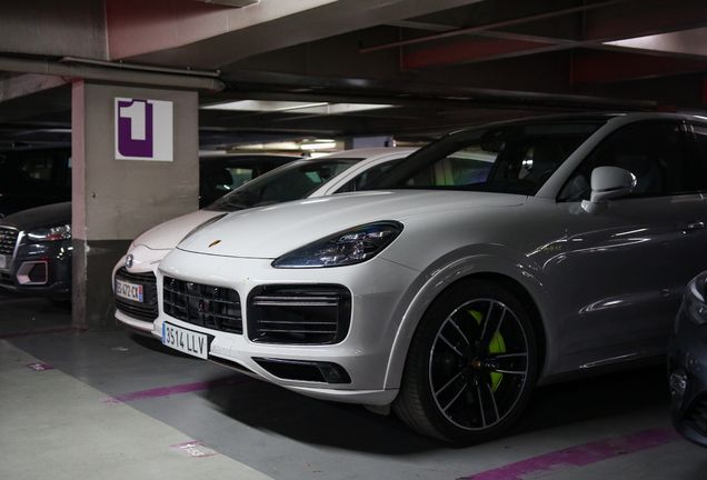 Porsche Cayenne Coupé Turbo S E-Hybrid