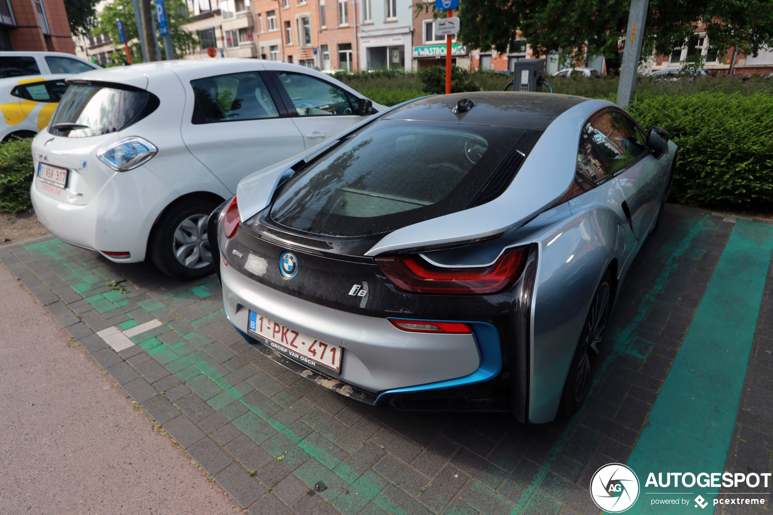 BMW i8