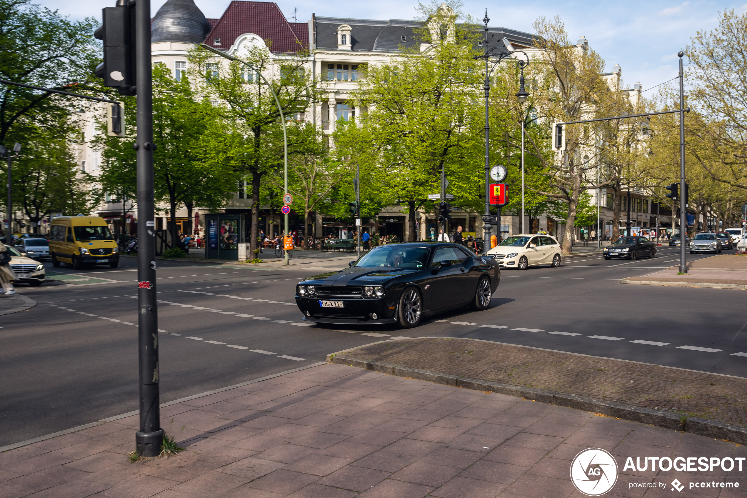 Dodge Challenger SRT-8 392