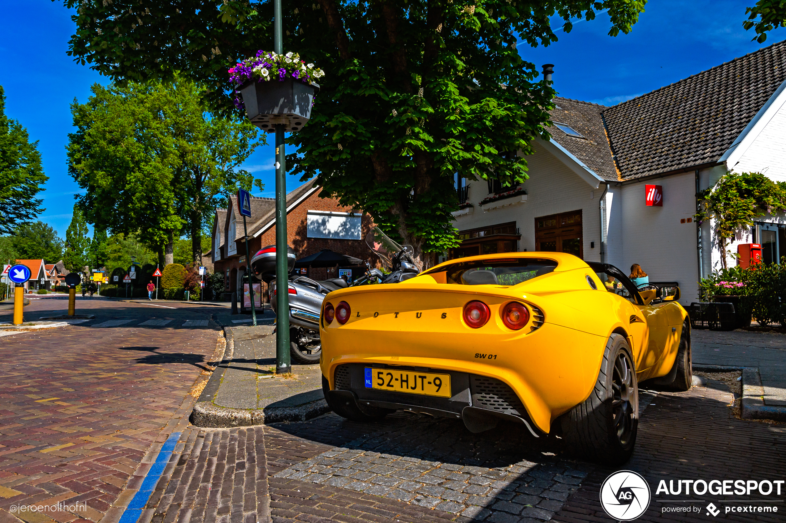 Lotus Elise S2 111R