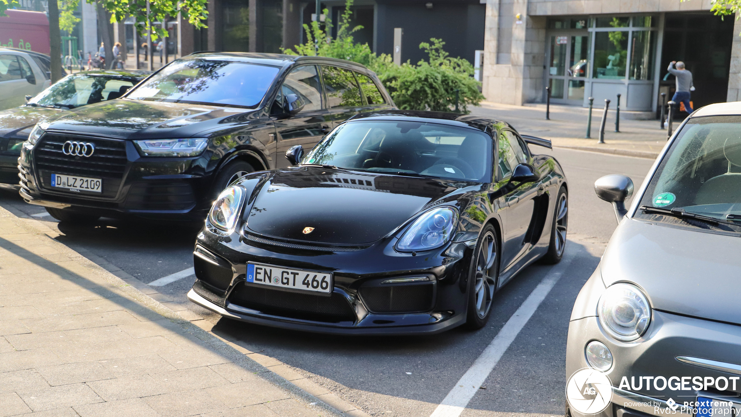 Porsche 981 Cayman GT4