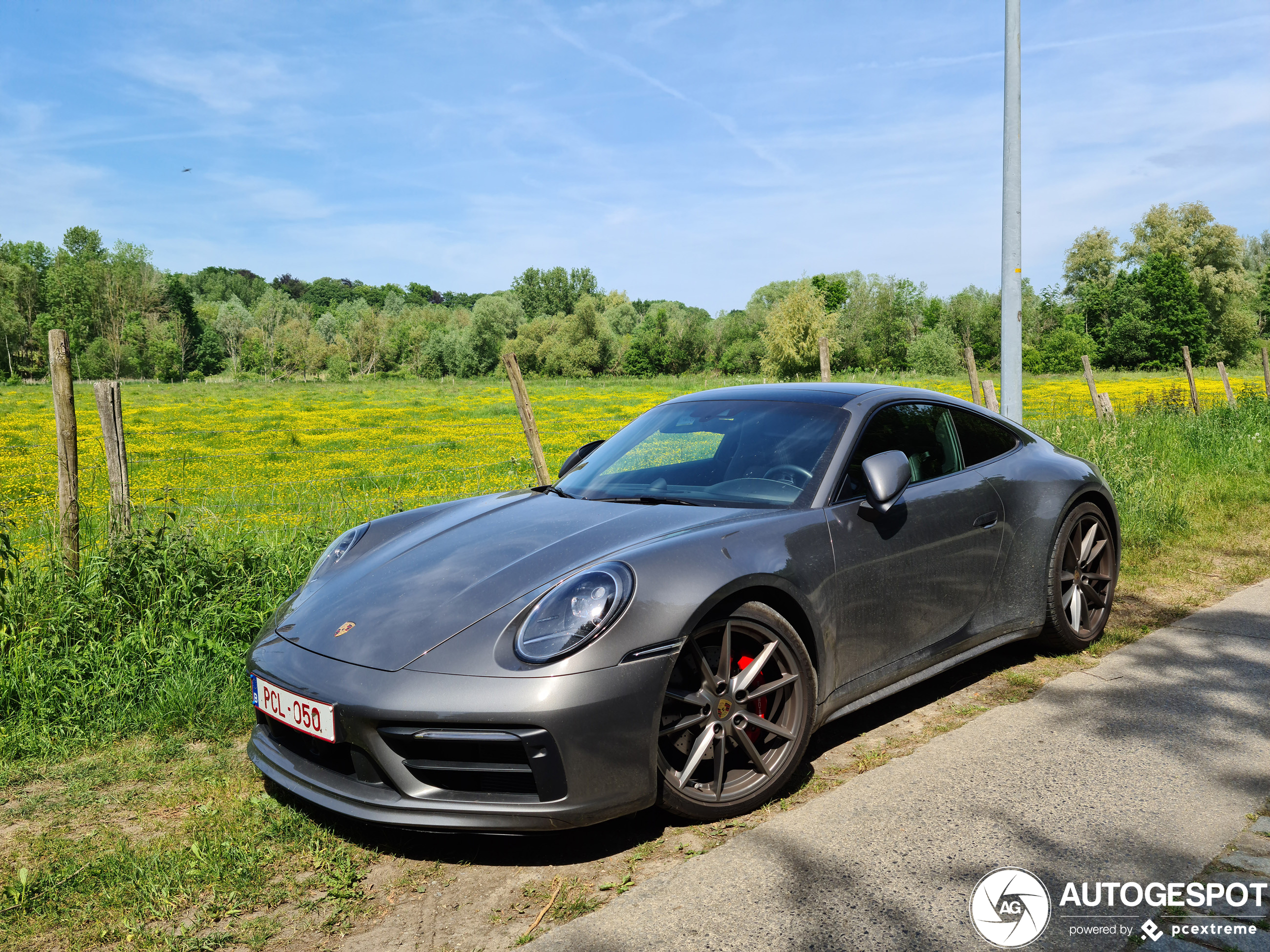 Porsche 992 Carrera 4S