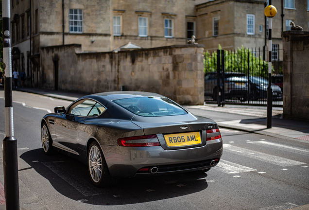 Aston Martin DB9