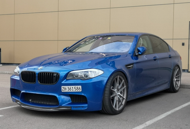 BMW M5 F10 2011