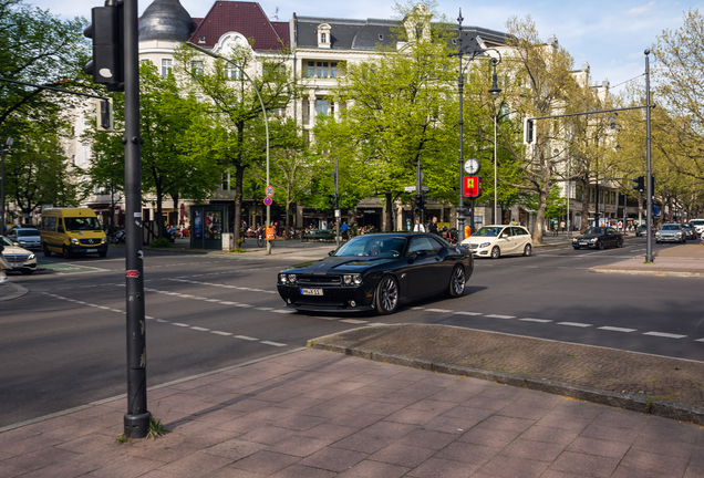 Dodge Challenger SRT-8 392