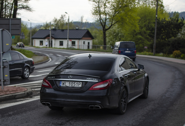 Mercedes-Benz CLS 63 AMG C218 2015