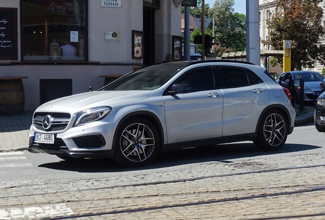 Mercedes-Benz GLA 45 AMG X156