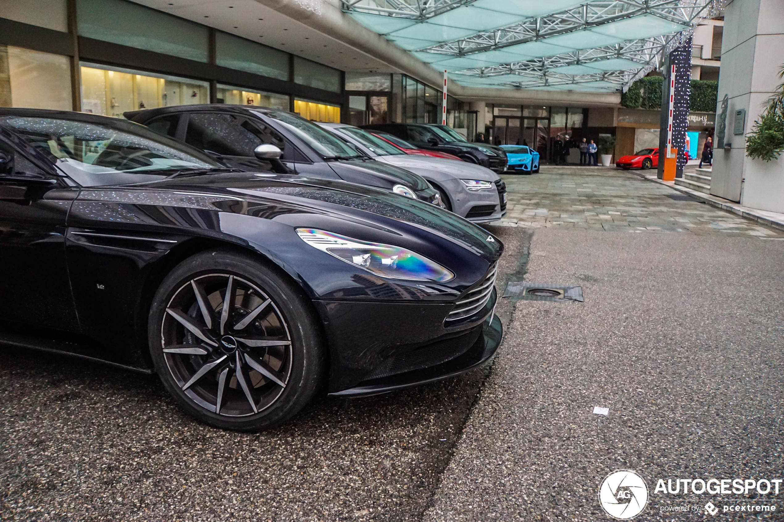 Aston Martin DB11