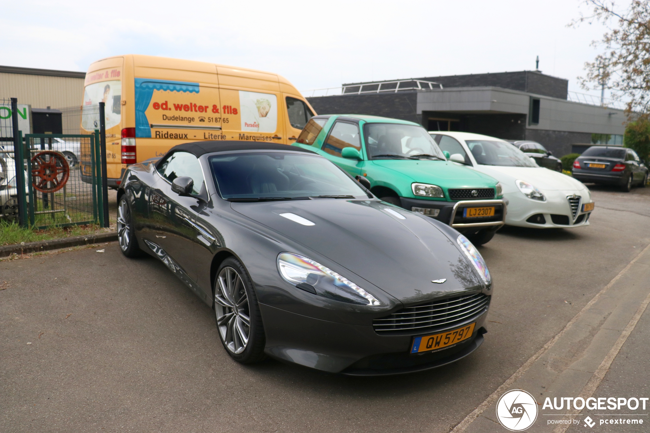 Aston Martin DB9 Volante 2013