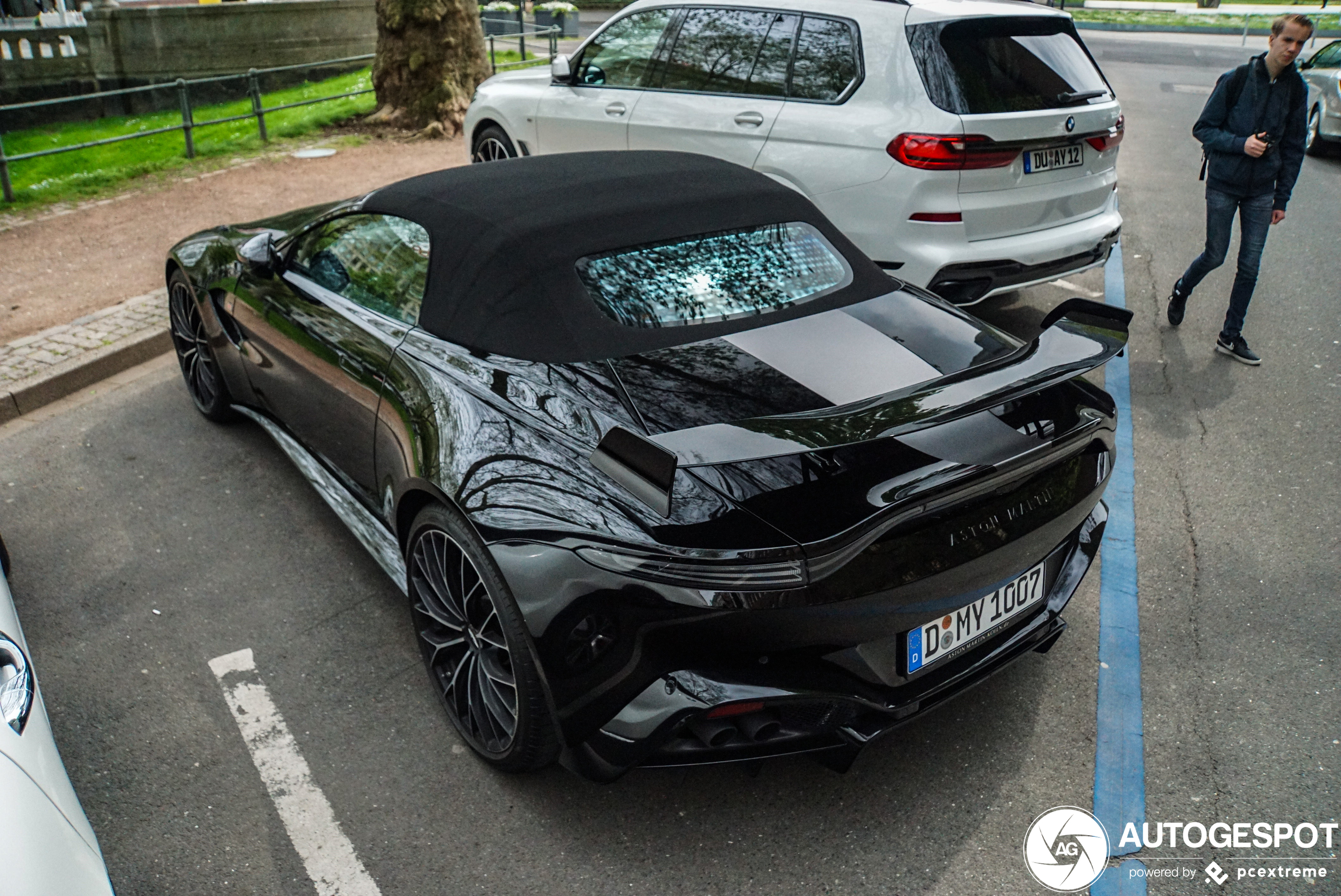 Aston Martin V8 Vantage Formula 1 Edition Roadster