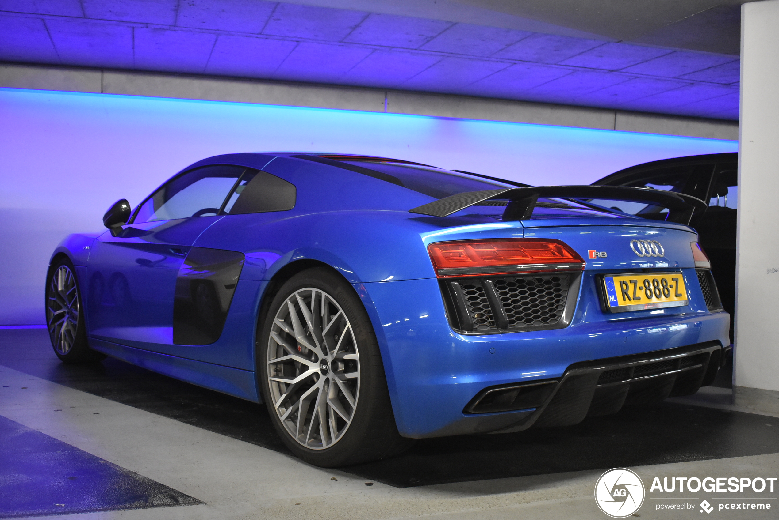 Audi R8 V10 Plus 2015