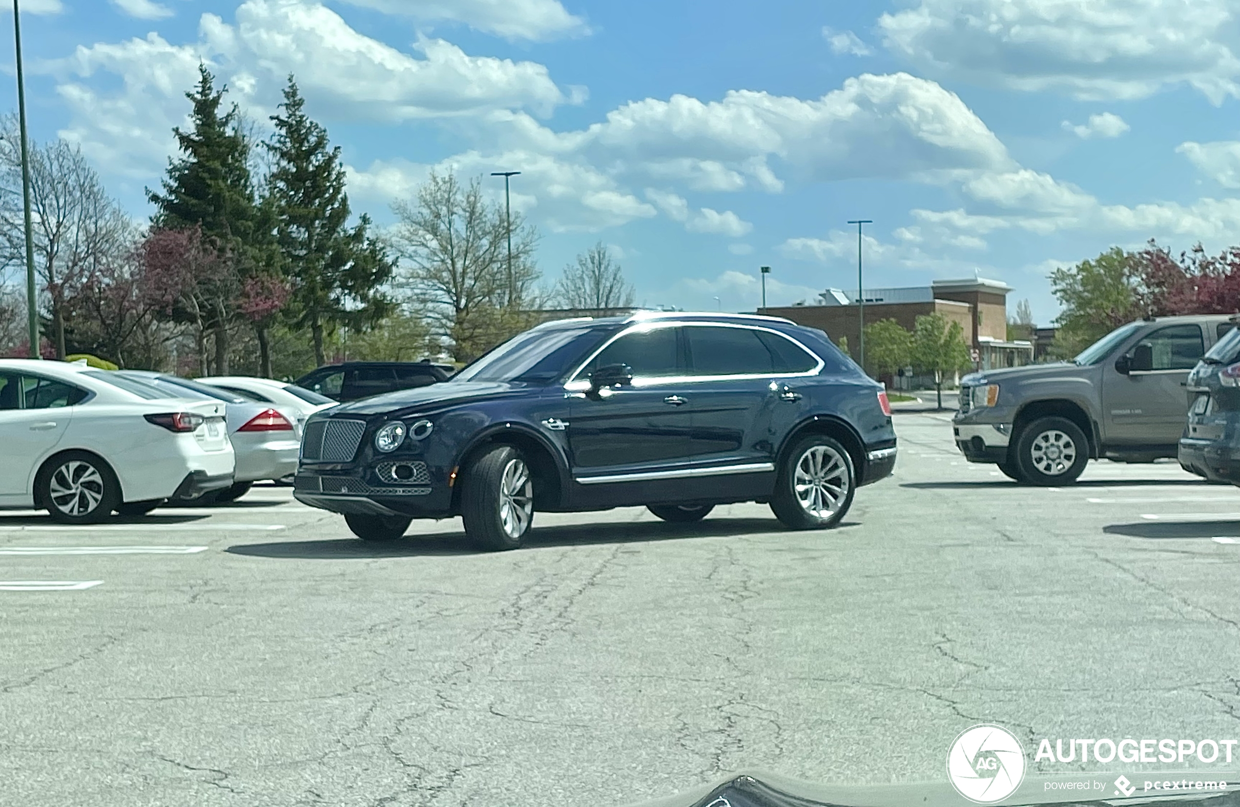 Bentley Bentayga V8