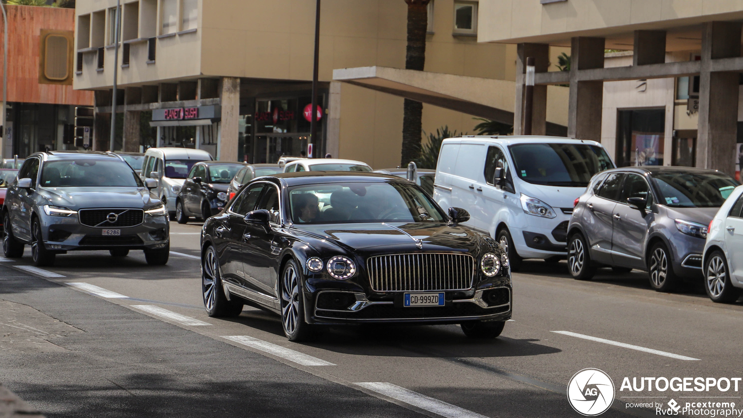 Bentley Flying Spur V8 2021