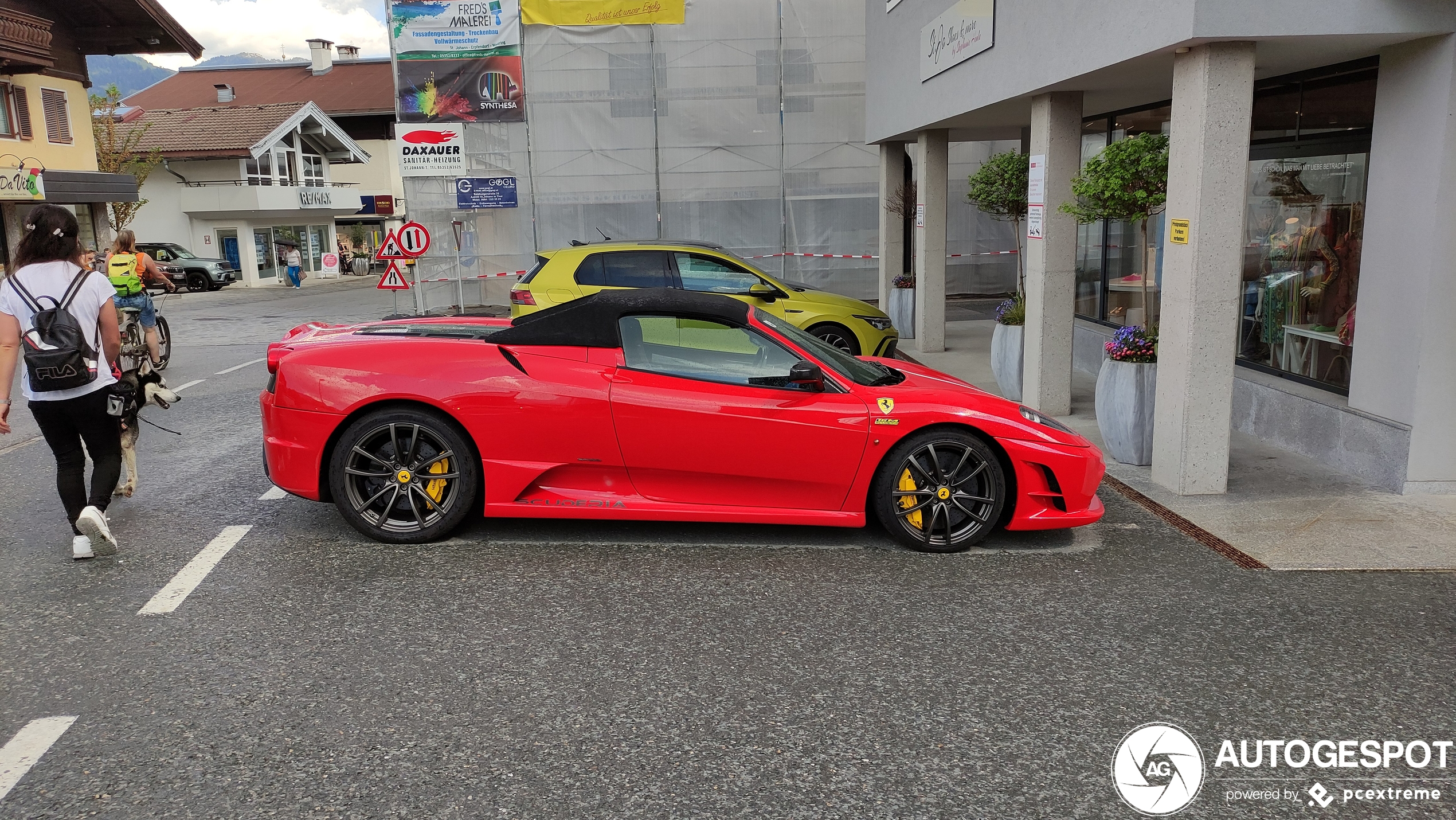 Ferrari Scuderia Spider 16M