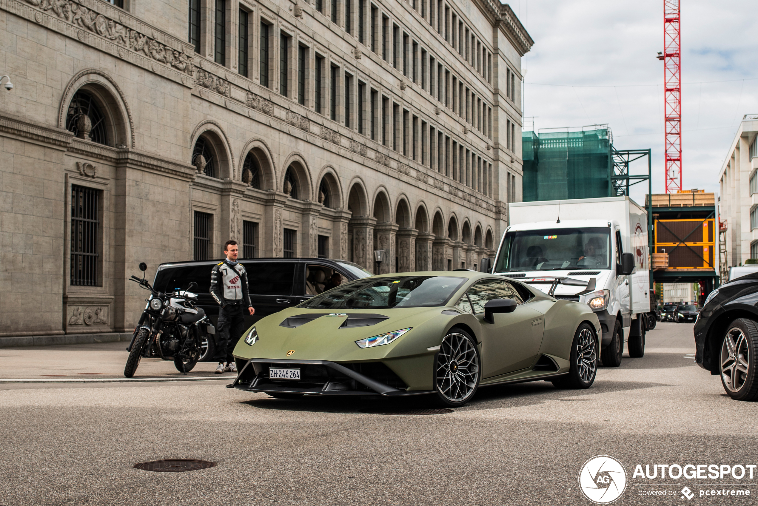 Lamborghini Huracán LP640-2 STO