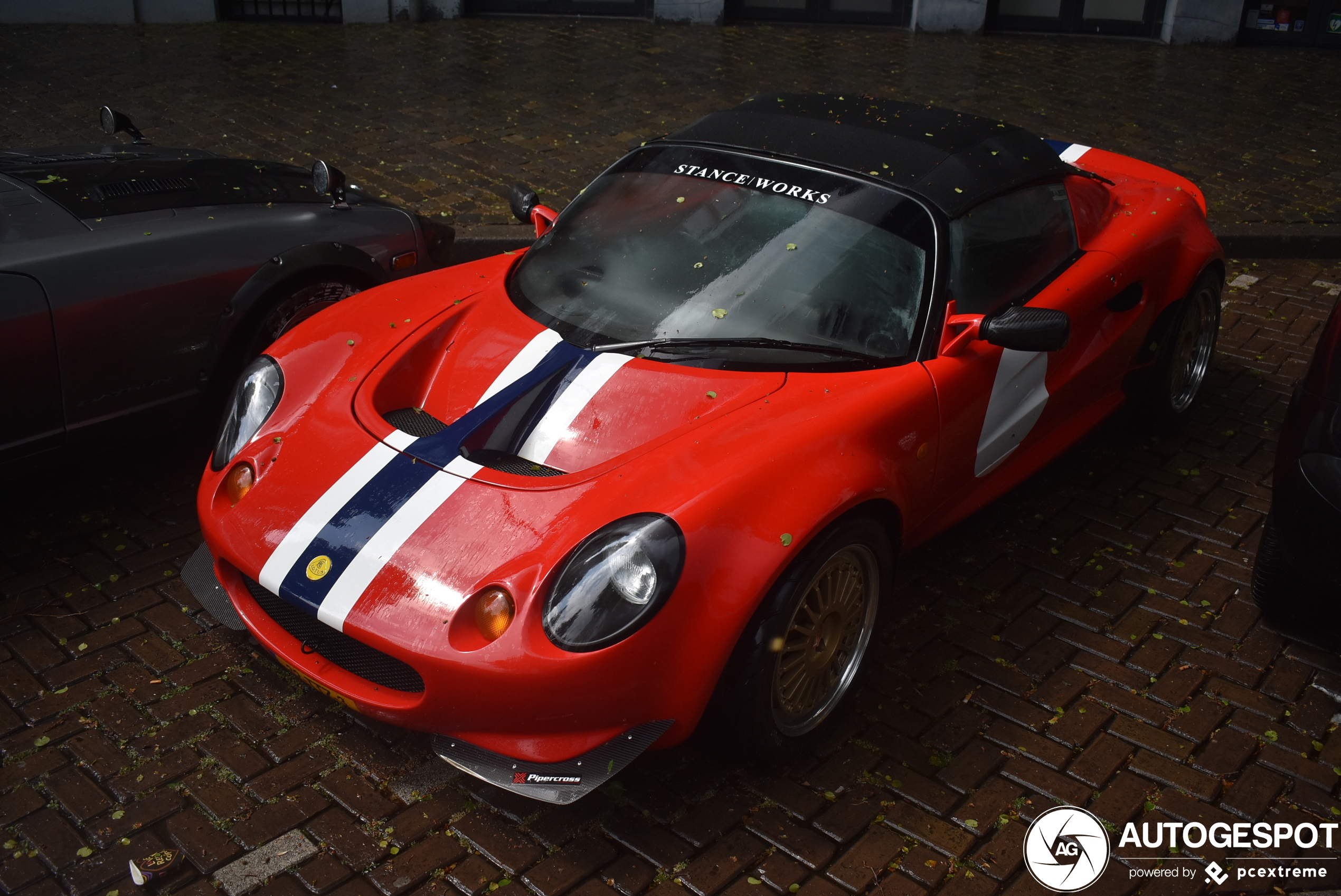 Lotus Elise met Ferrari looks?