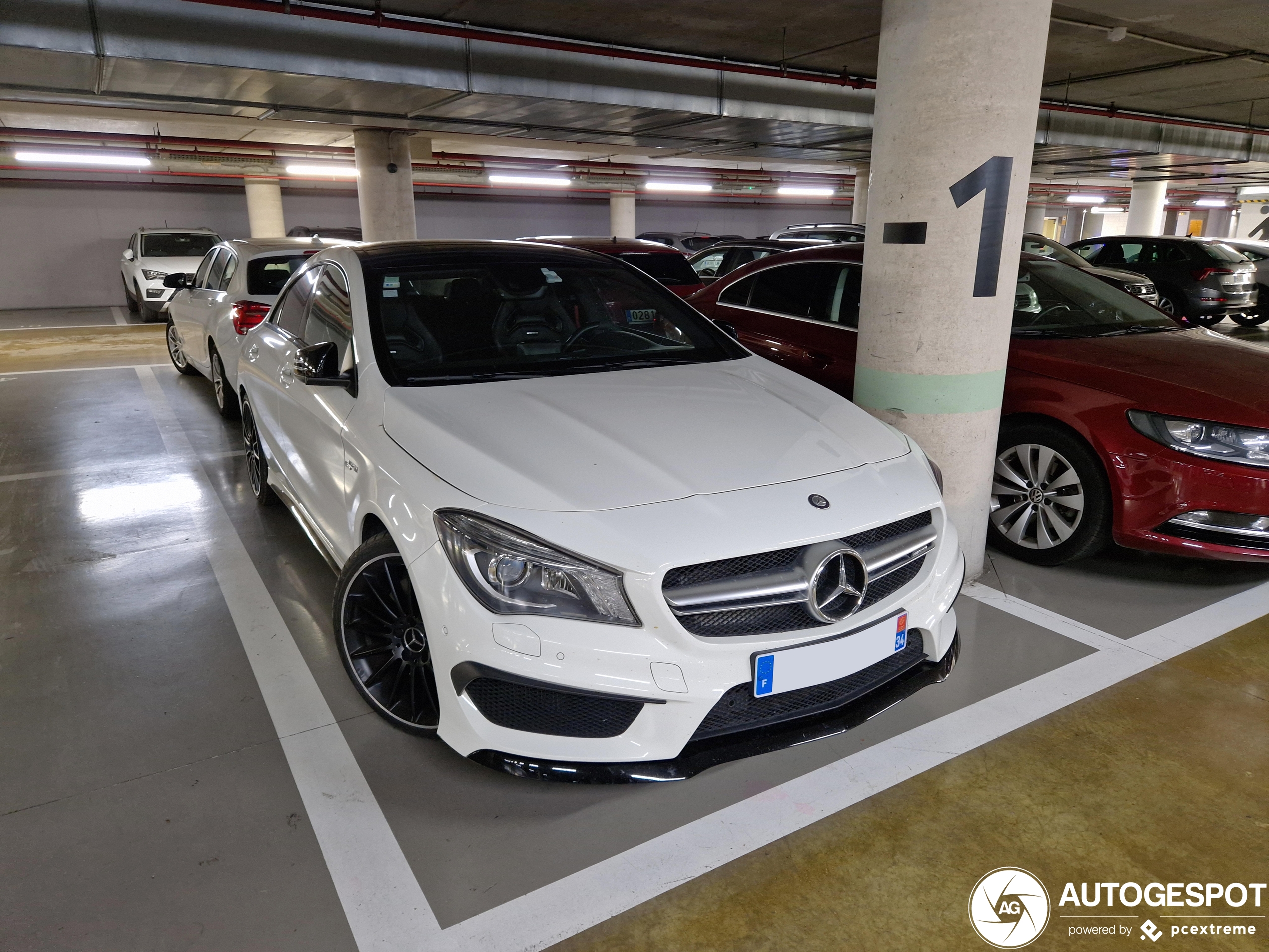 Mercedes-Benz CLA 45 AMG C117