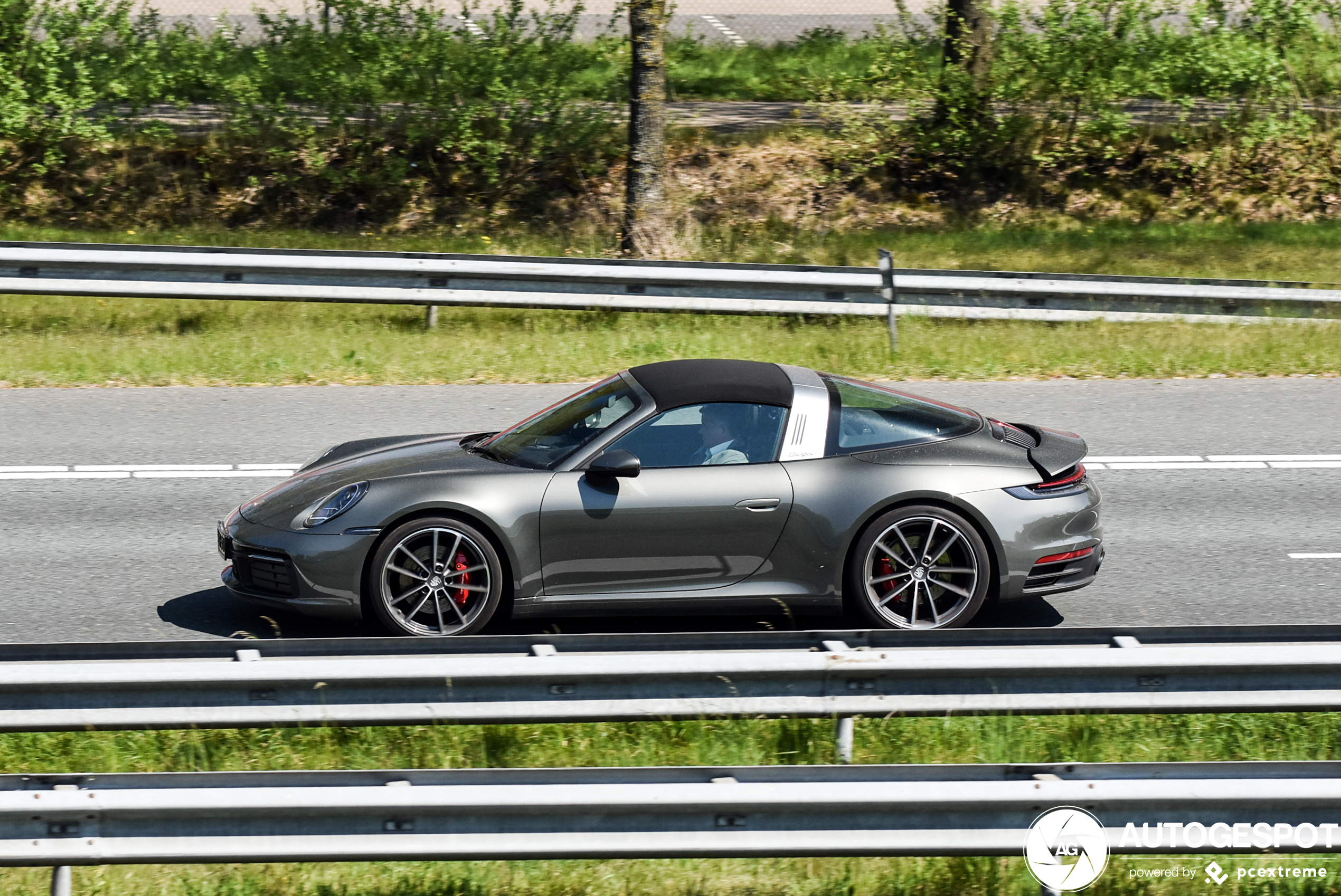 Porsche 992 Targa 4S