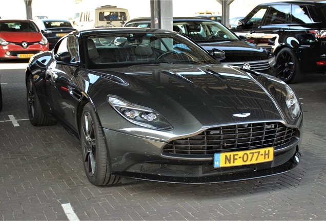 Aston Martin DB11