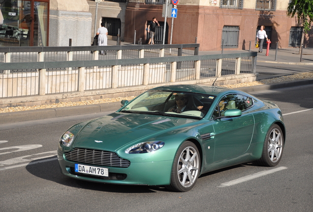 Aston Martin V8 Vantage