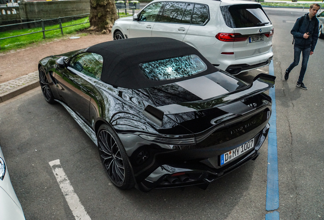 Aston Martin V8 Vantage Formula 1 Edition Roadster