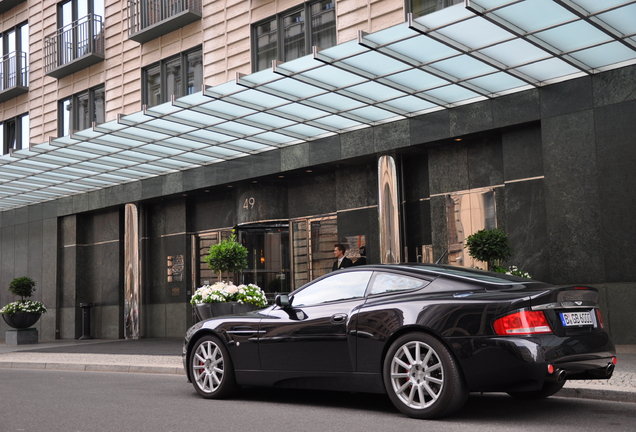 Aston Martin Vanquish S