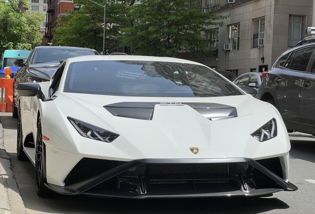 Lamborghini Huracán LP640-2 STO