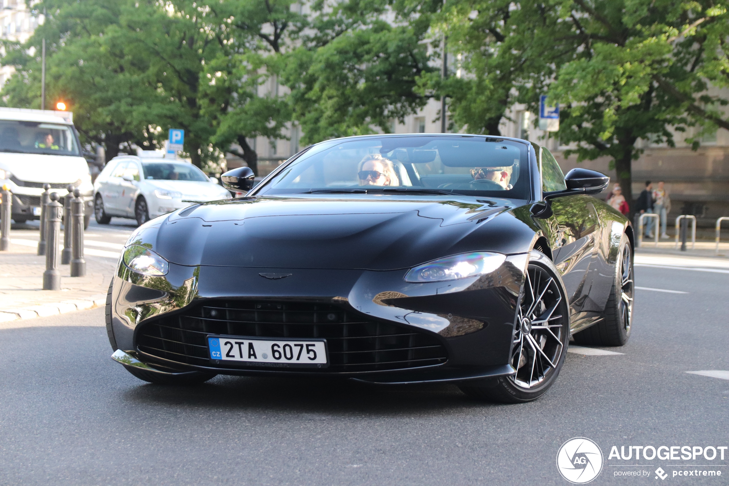 Aston Martin V8 Vantage Roadster 2020