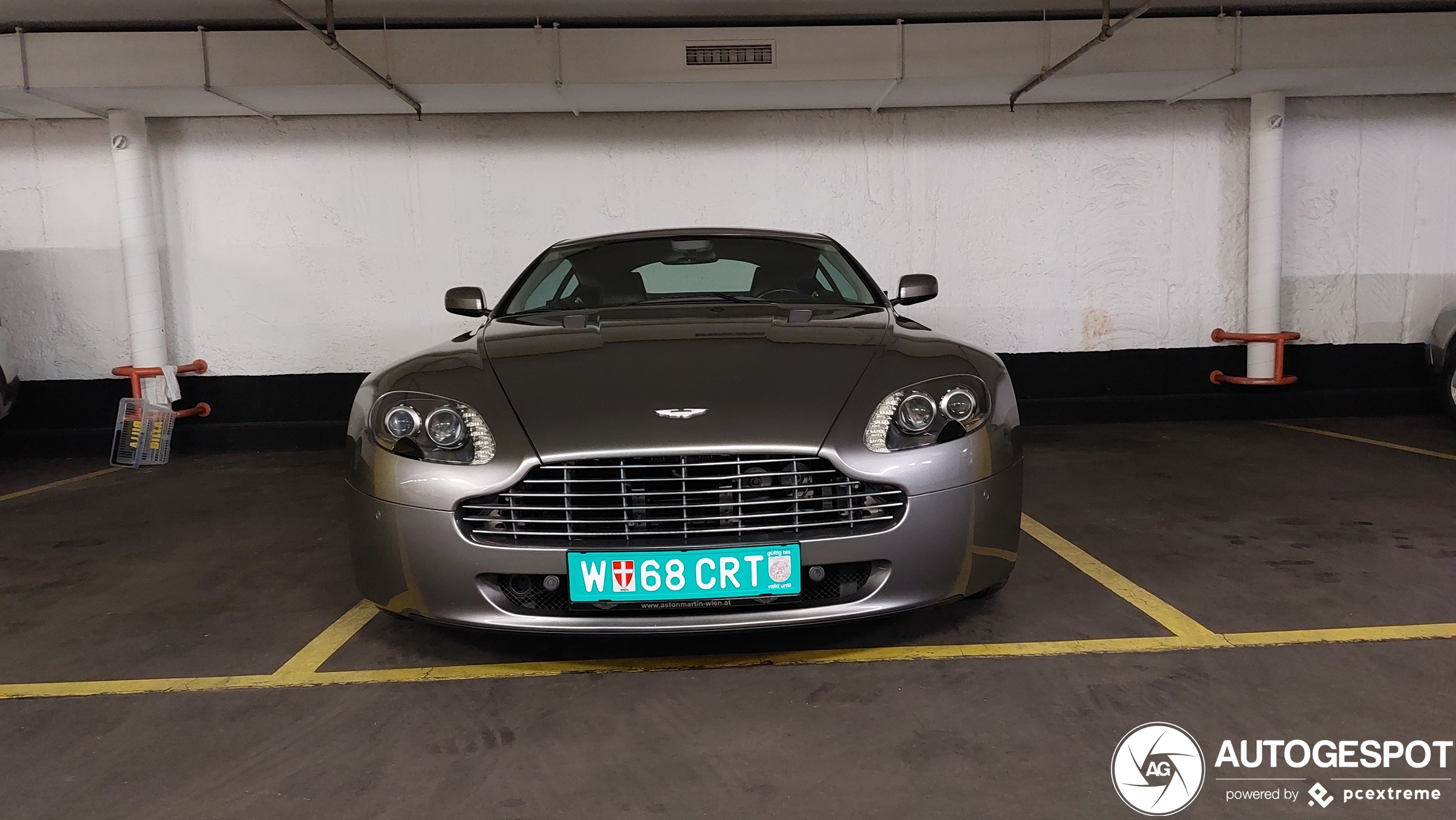 Aston Martin V8 Vantage