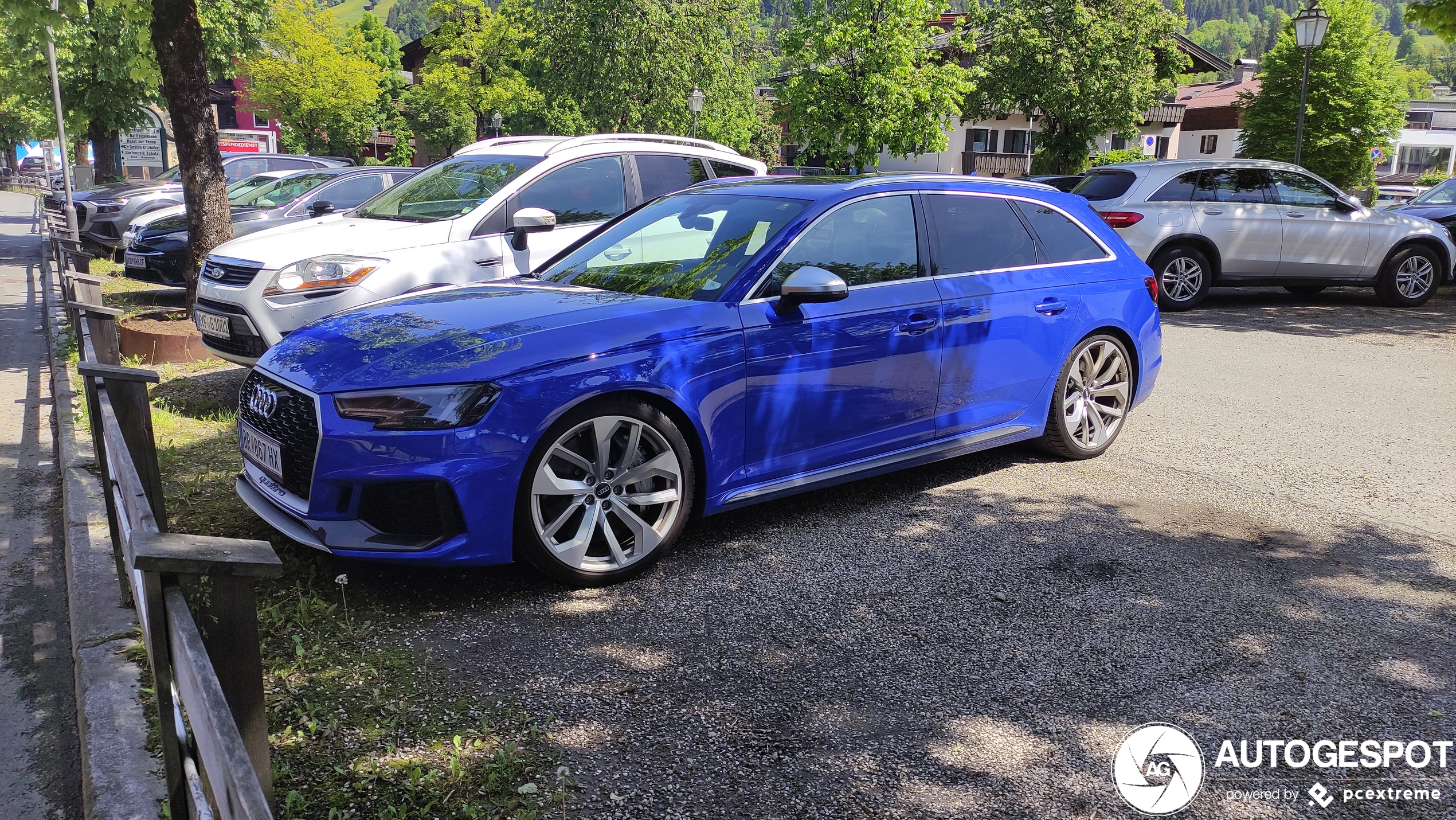 Audi RS4 Avant B9