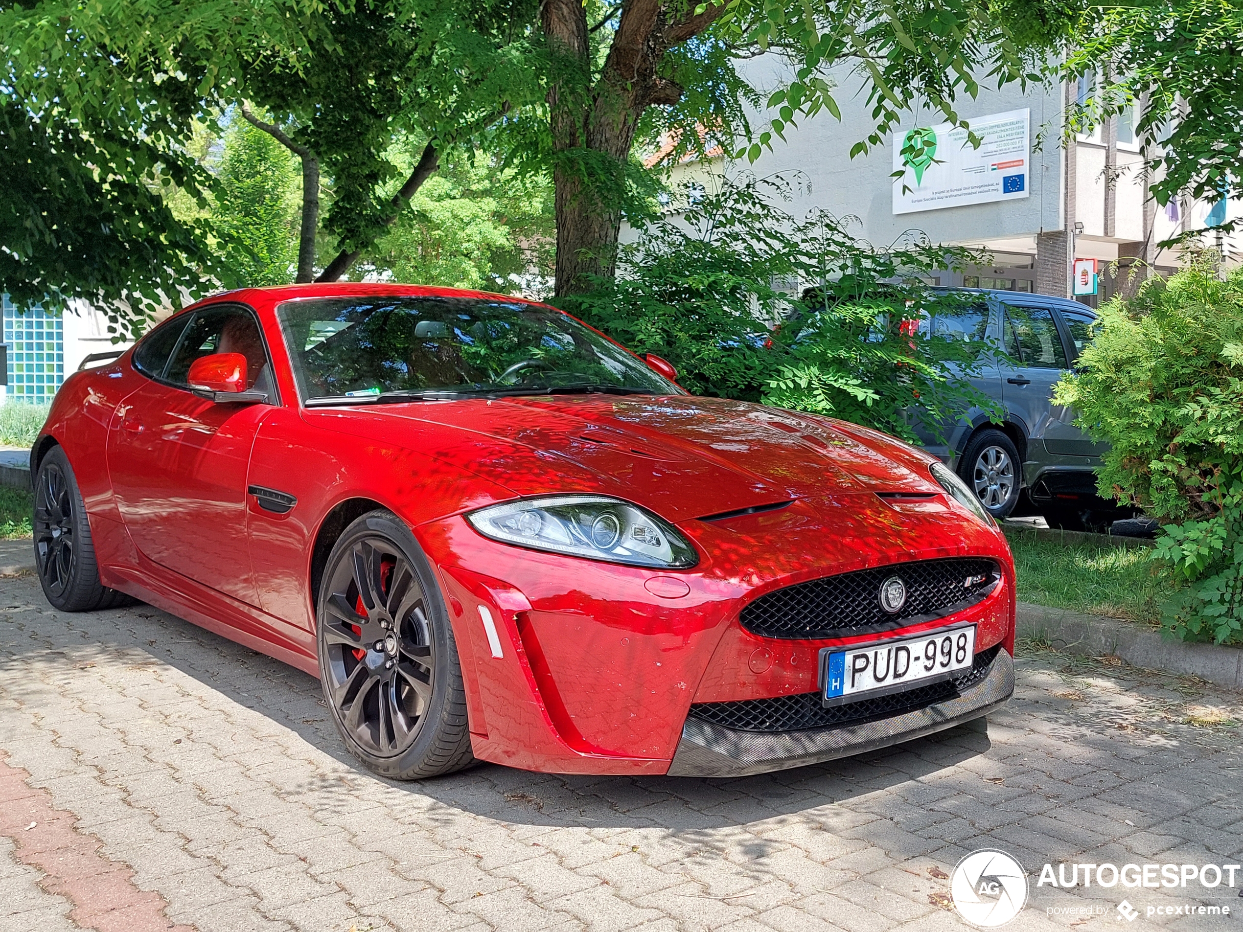 Jaguar XKR-S 2012