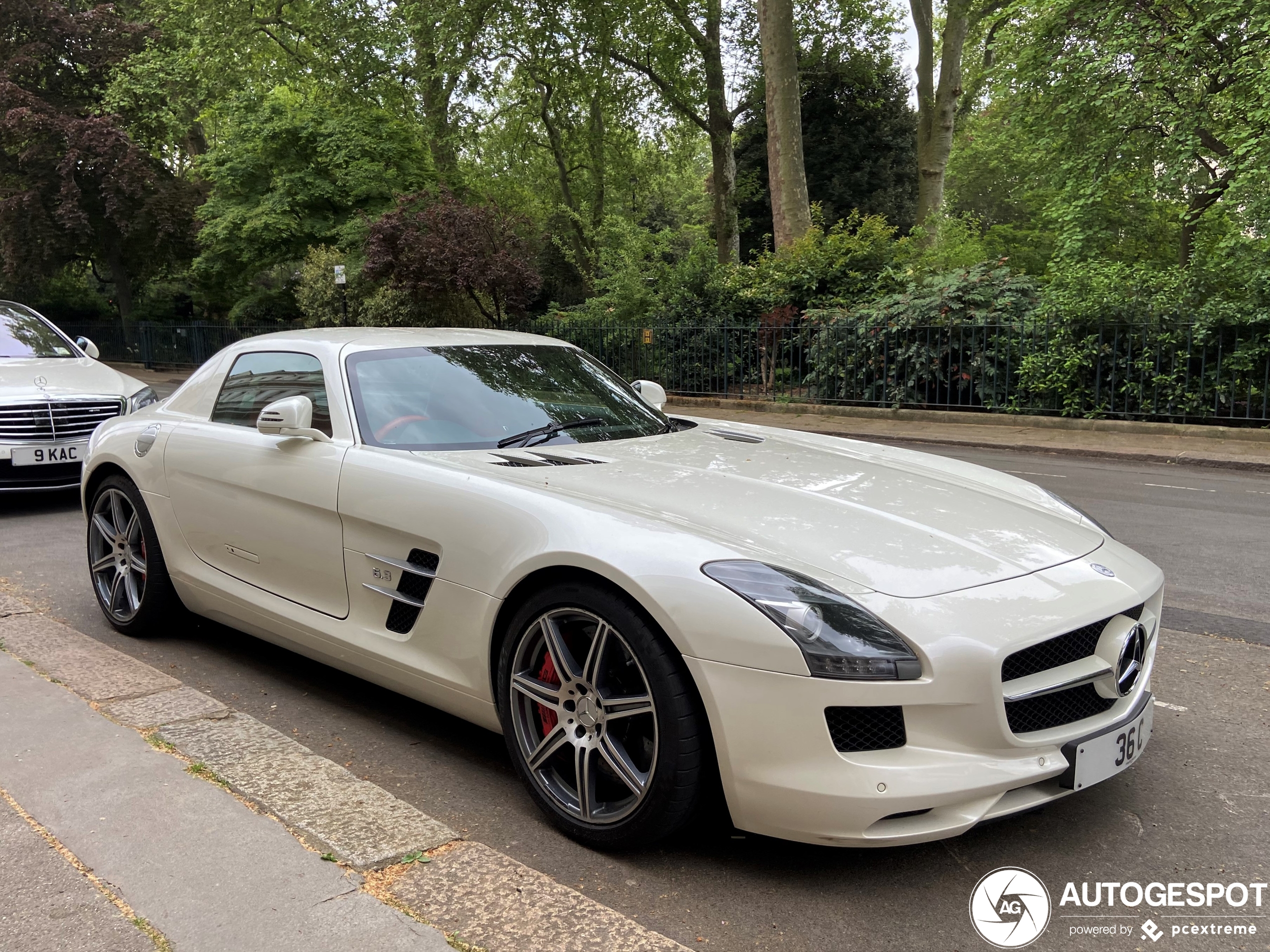 Mercedes-Benz SLS AMG