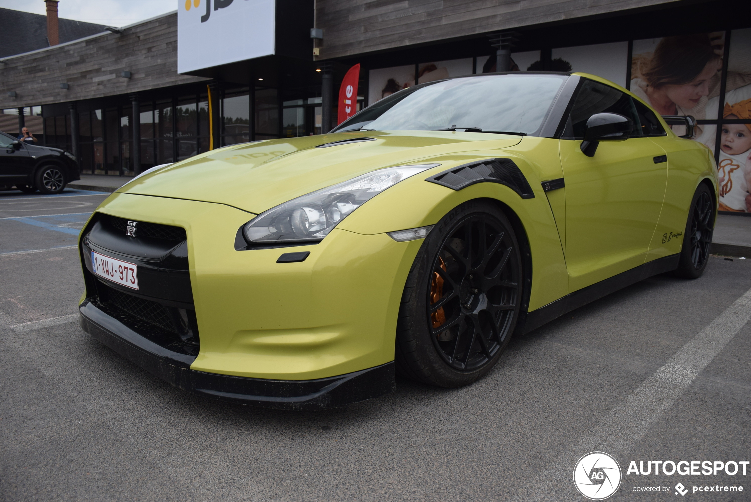 Nissan GT-R