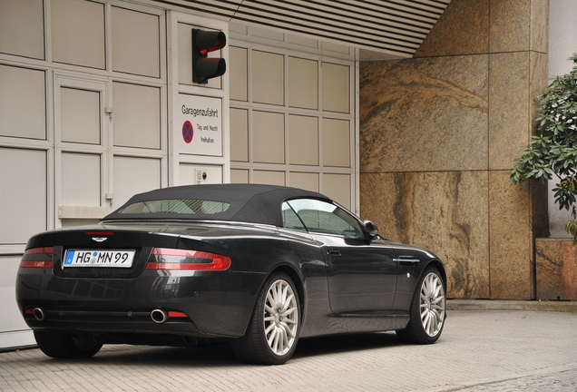 Aston Martin DB9 Volante