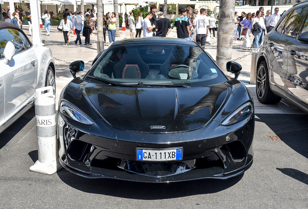 McLaren GT