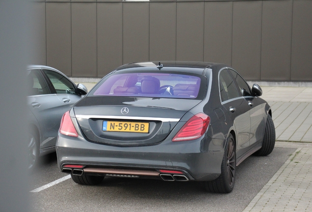 Mercedes-Benz S 63 AMG V222