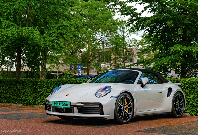 Porsche 992 Turbo S Cabriolet