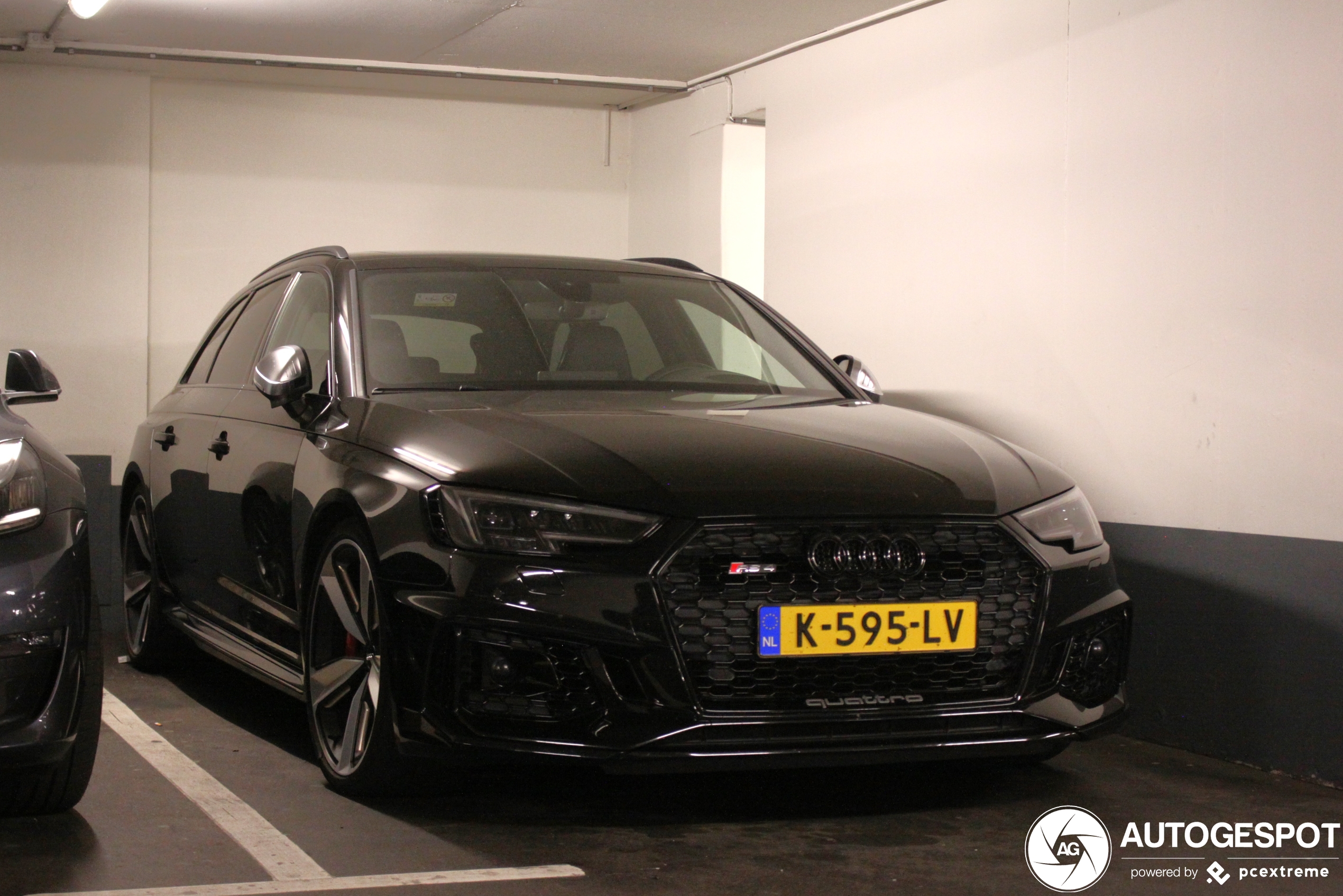 Audi RS4 Avant B9