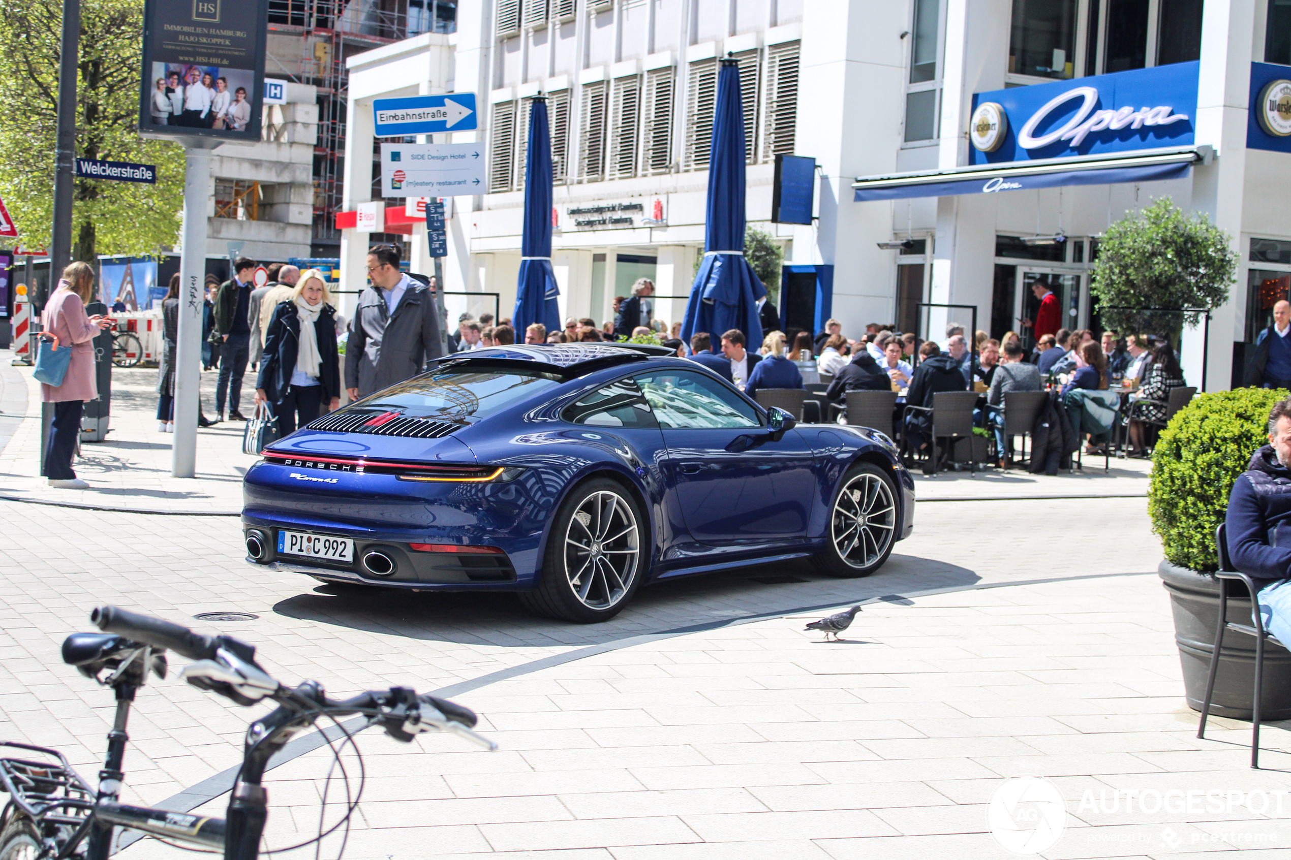 Porsche 992 Carrera 4S