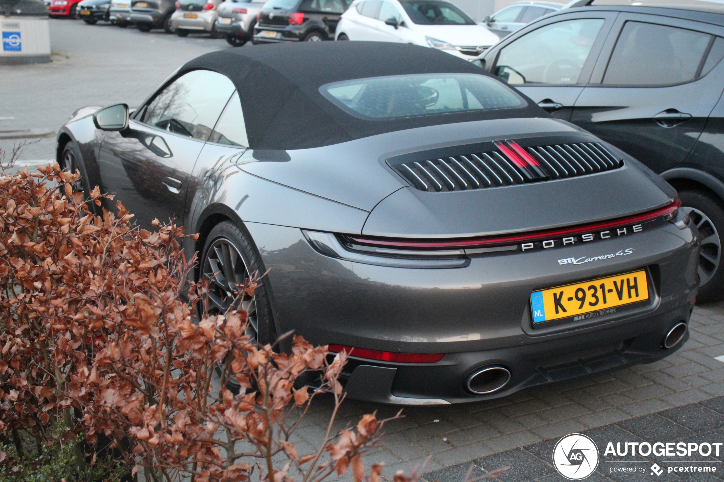 Porsche 992 Carrera 4S Cabriolet