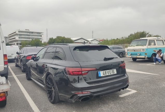 Audi RS4 Avant B9