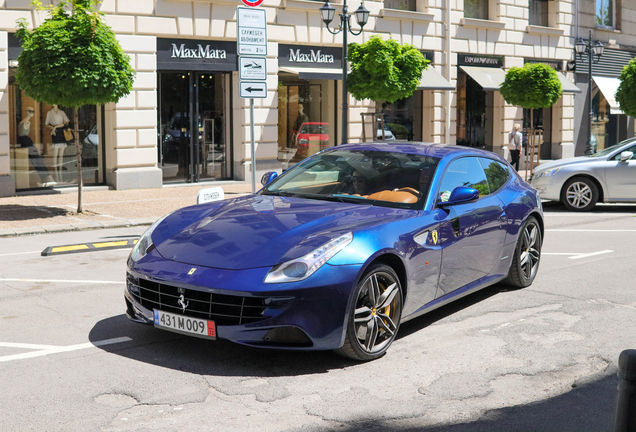 Ferrari FF