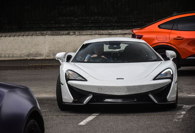 McLaren 570S