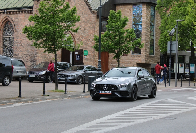 Mercedes-AMG A 45 S W177