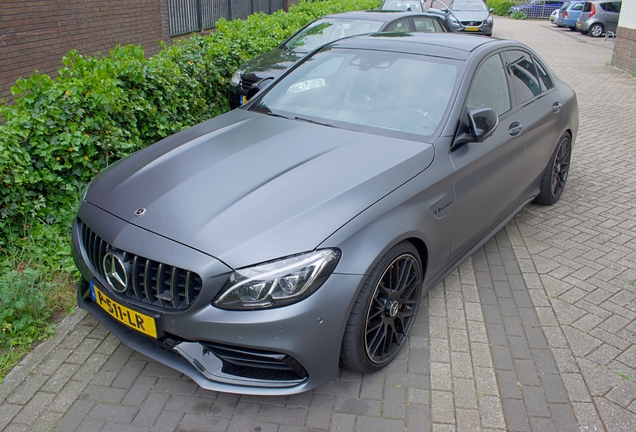 Mercedes-AMG C 63 S W205