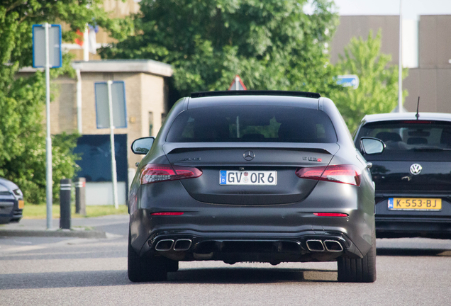 Mercedes-AMG E 63 S W213 2021