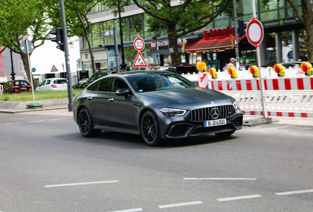 Mercedes-AMG GT 63 S X290